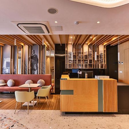 Carine Hotel Centar Ποντγορίτσα Εξωτερικό φωτογραφία