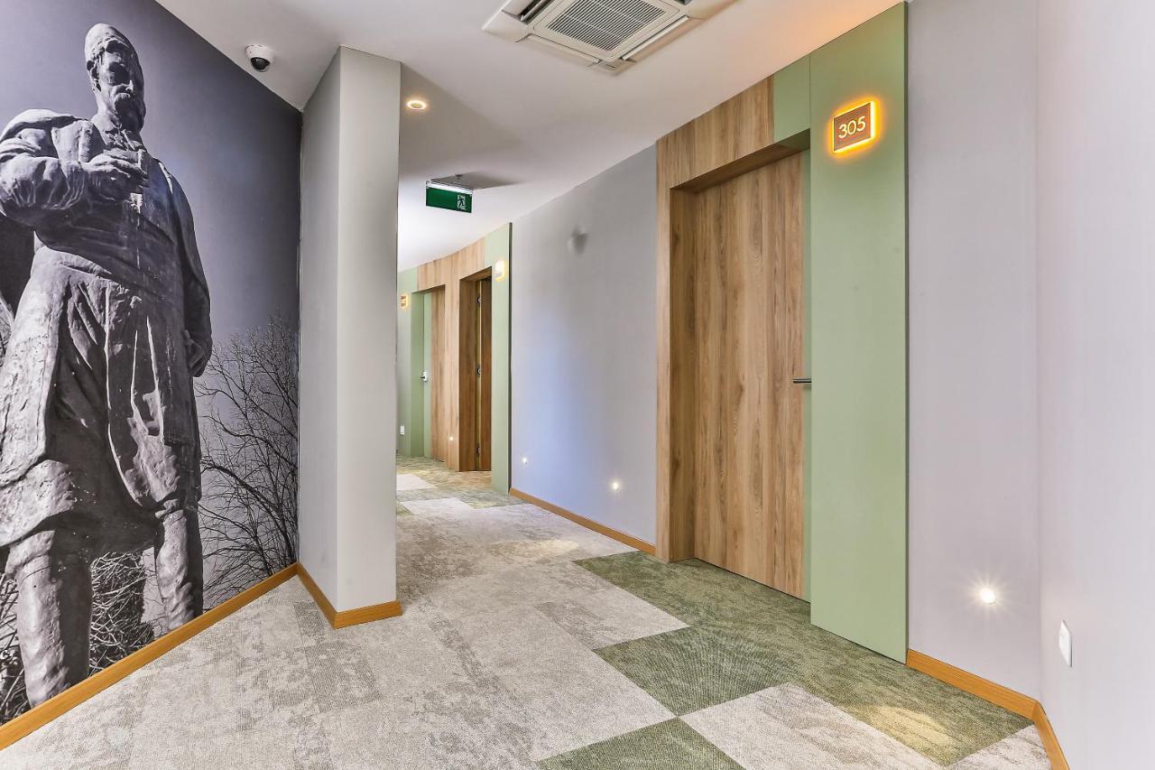 Carine Hotel Centar Ποντγορίτσα Εξωτερικό φωτογραφία